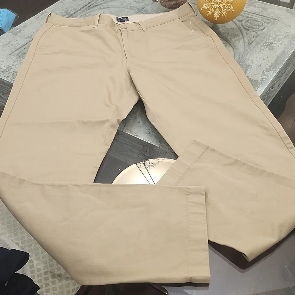 J Crew Men's The Sutton straight-fit flex khaki pant 33x32 New